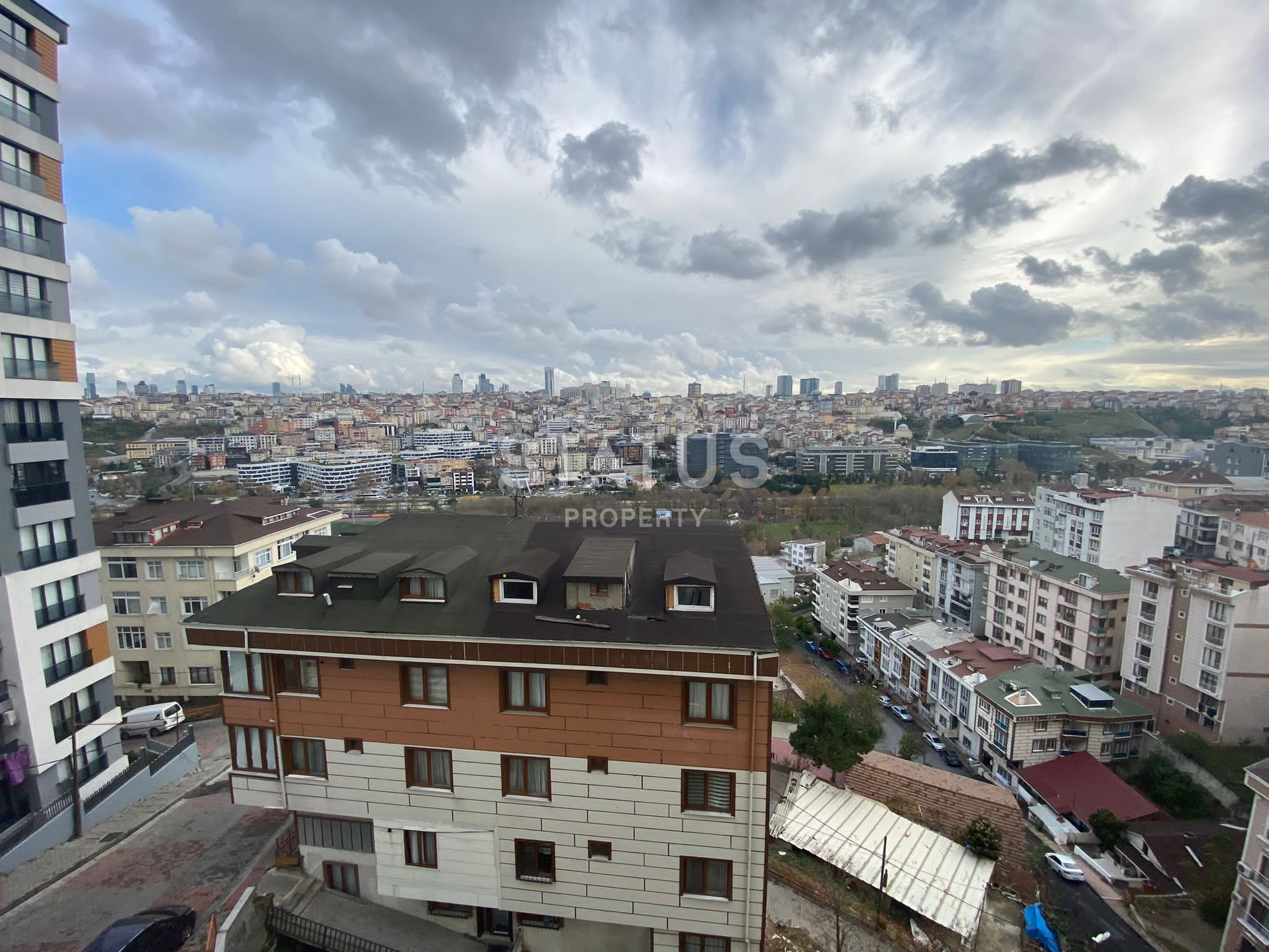 Spacious three-bedroom apartment in the sought-after Kagythane area of Istanbul. 150m2 фото 3