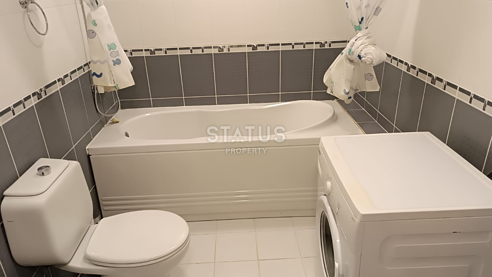 Трёхкомнатная меблированная квартира с видом на море всего в 300м от него в открытом районе Тосмур. 125м2 фото 10