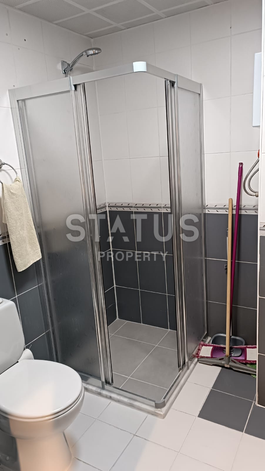 Трёхкомнатная меблированная квартира с видом на море всего в 300м от него в открытом районе Тосмур. 125м2 фото 17