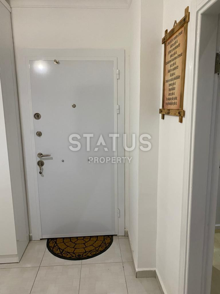 Трехкомнатная меблированная квартира в 300м от моря в открытом для ВНЖ районе Тосмур. 110м2 фото 11