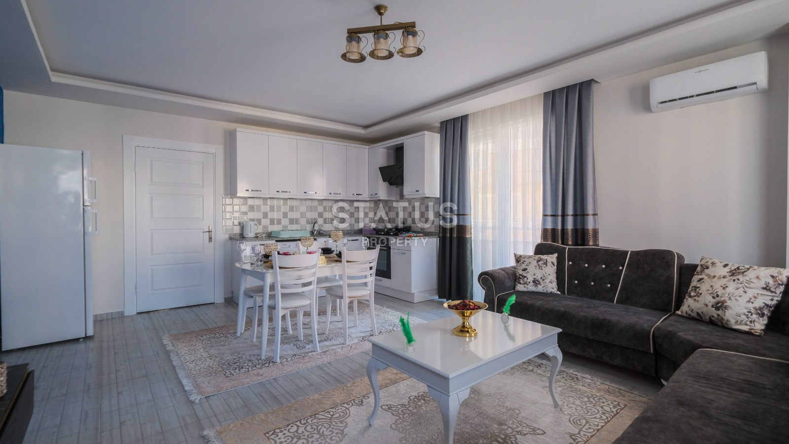 Квартира 1+1 с ремонтом у моря, район Махмутлар, 90 м2 фото 4
