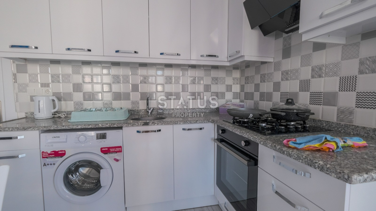 Квартира 1+1 с ремонтом у моря, район Махмутлар, 90 м2 фото 6