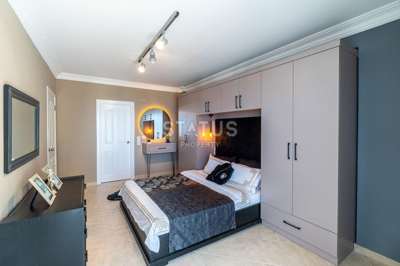 Шикарная трёхкомнатная меблированная квартира с видом на море в Махмутларе. 120м2 фото 7