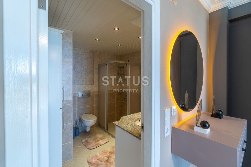 Шикарная трёхкомнатная меблированная квартира с видом на море в Махмутларе. 120м2 фото 11