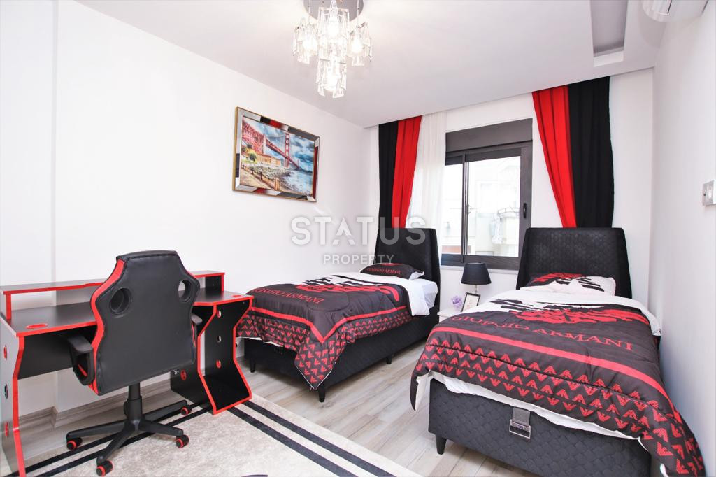 Four-room apartment by the sea with luxury furniture and appliances. 120m2 фото 5