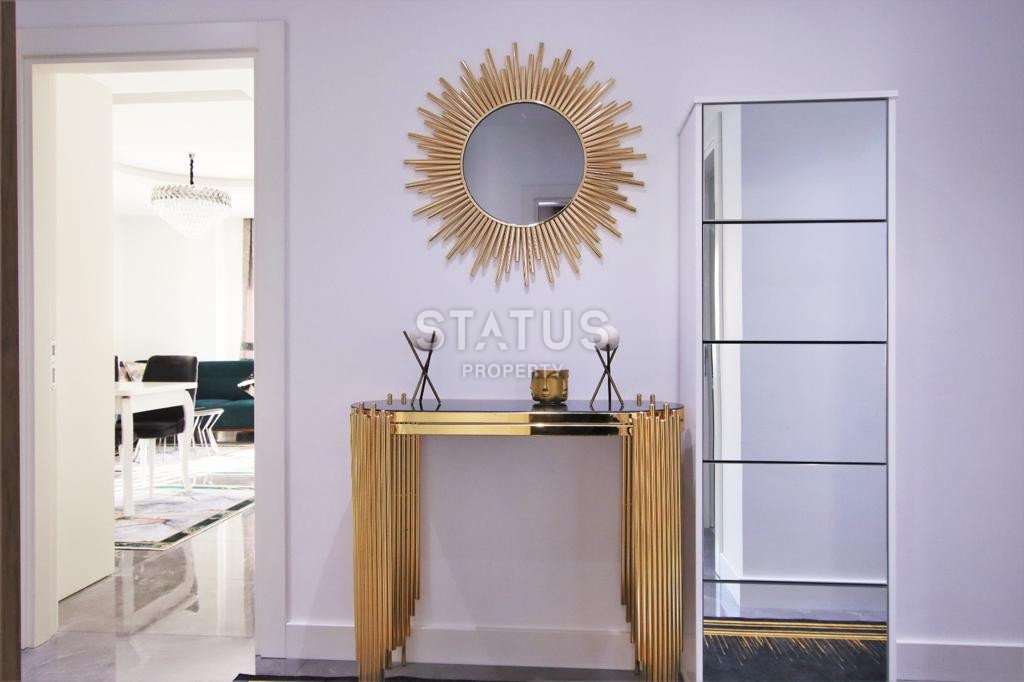 Four-room apartment by the sea with luxury furniture and appliances. 120m2 фото 11