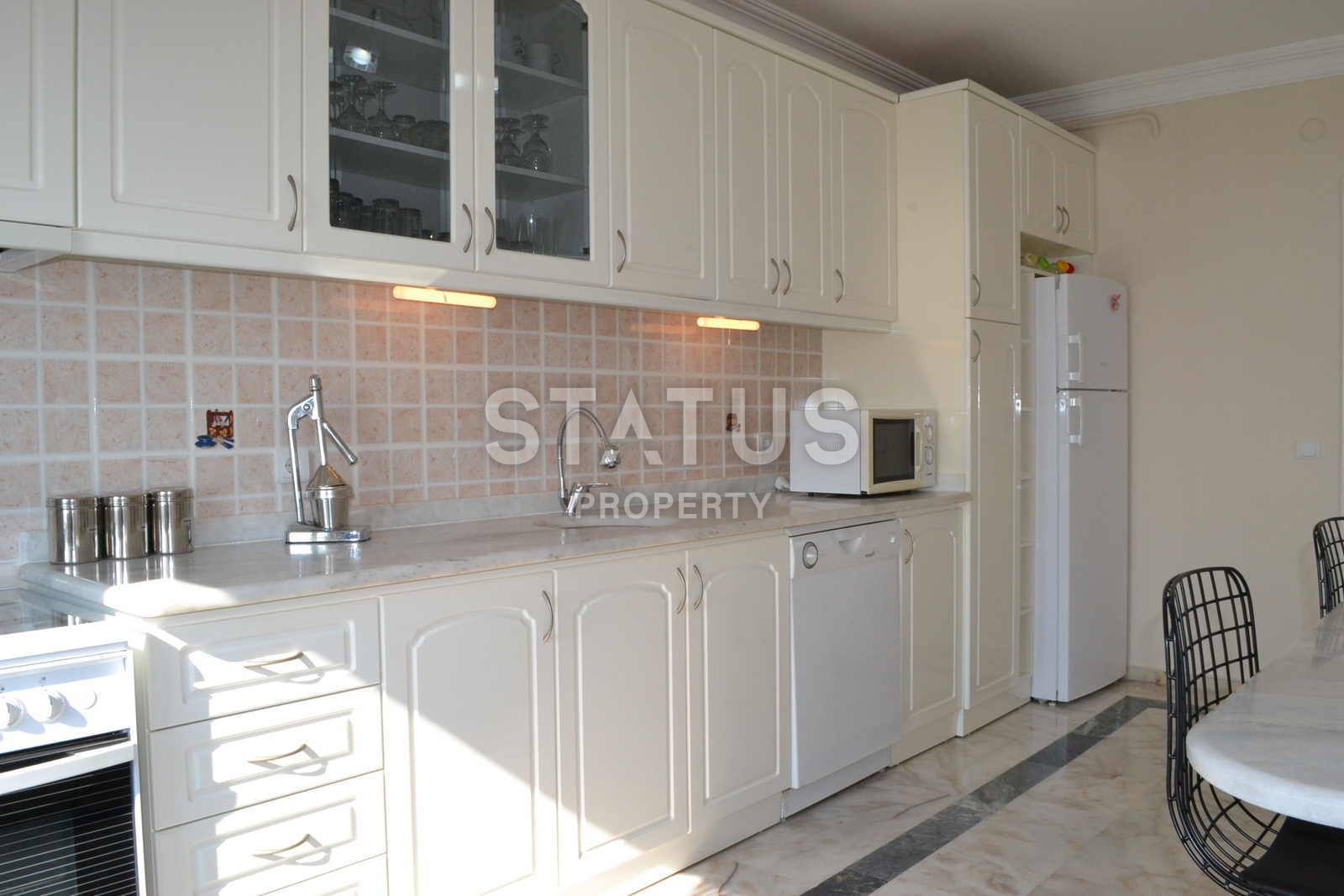 Квартира с газовым отоплением на первой линии с прямым видом 135 кв.м. фото 9