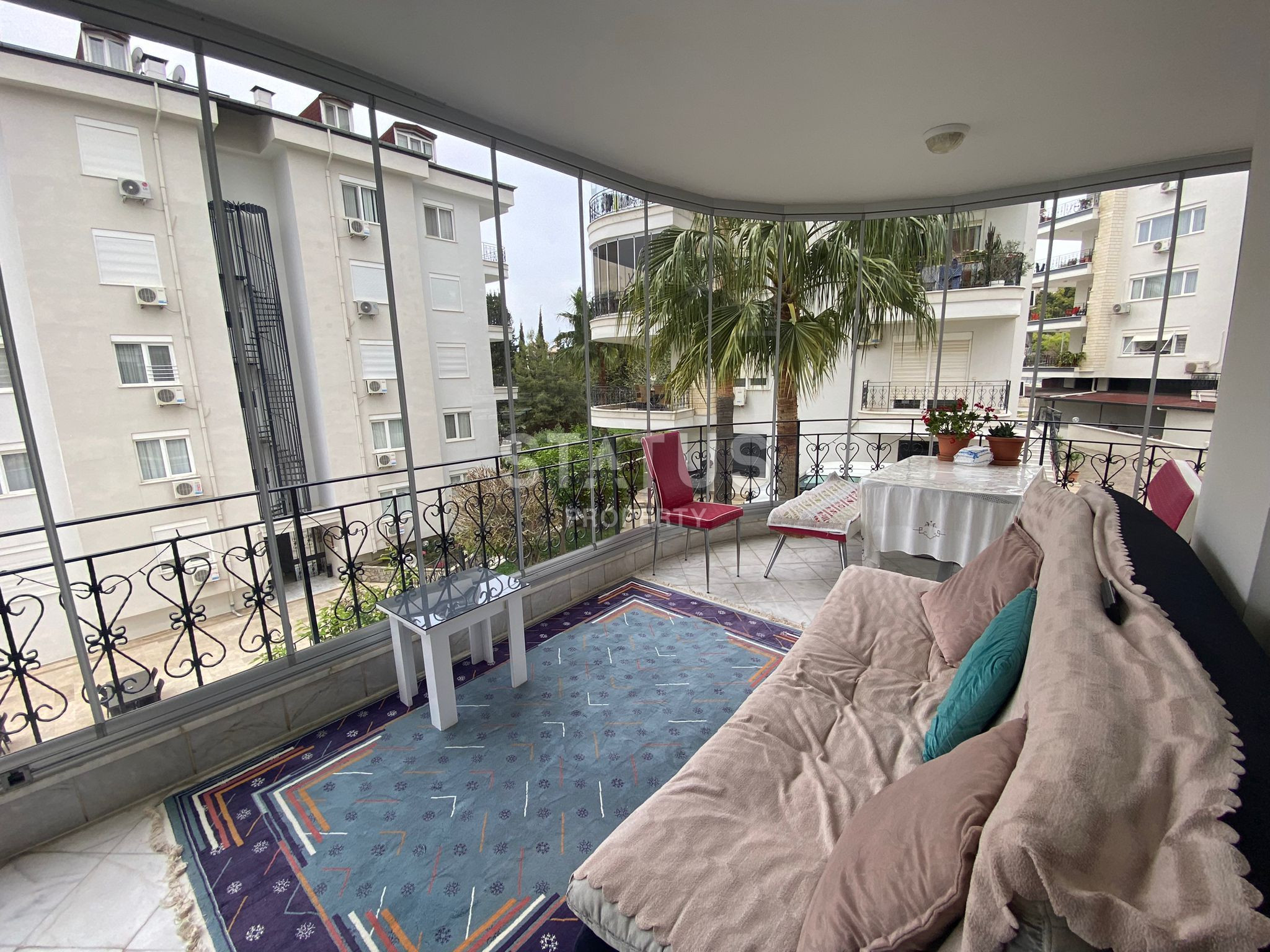 Трёхкомнатная квартира с собственным личным садом у моря в районе ОБА. 100м2 фото 8