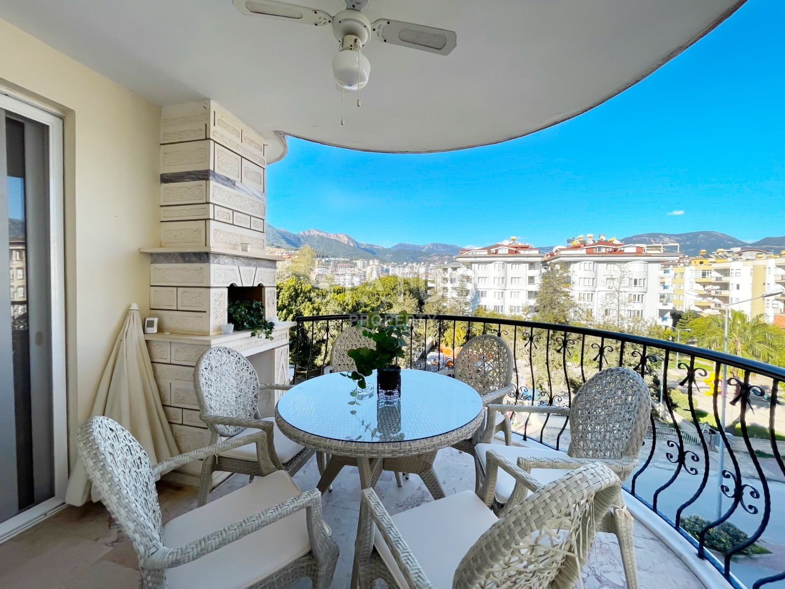 Очень просторная трёхкомнатная квартира в 150м от моря в ОБЕ. 130м2 фото 12