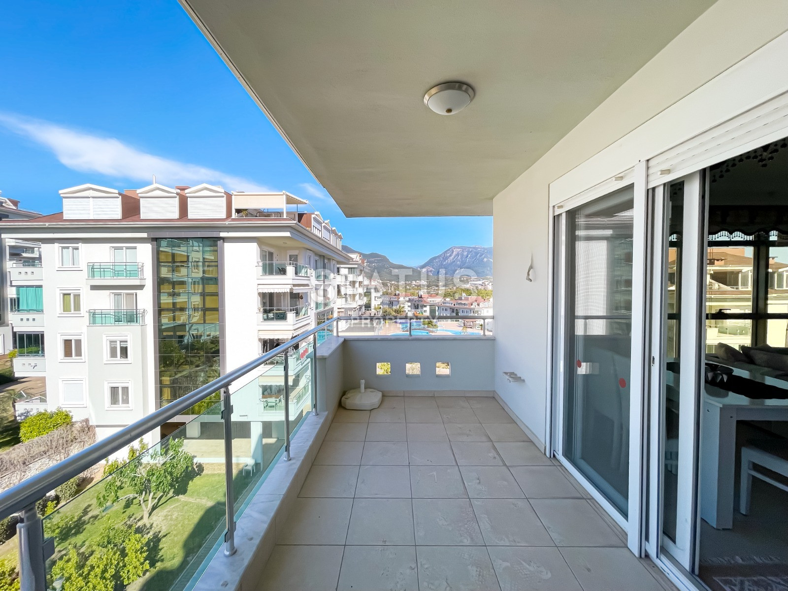 Turnkey penthouse with sea and mountain views 4+1 in a complex with luxurious infrastructure in Oba, 220 m2 фото 10