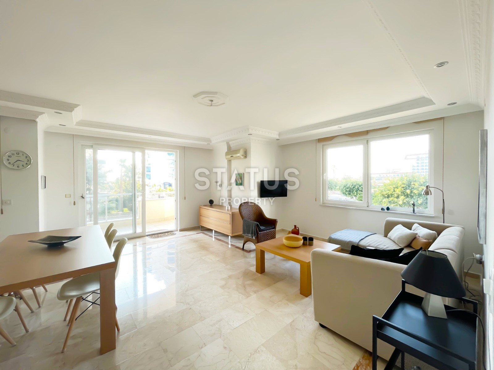 Furnished three-room apartment by the sea 100m from it in Mahmutlar district. 110m2 фото 3