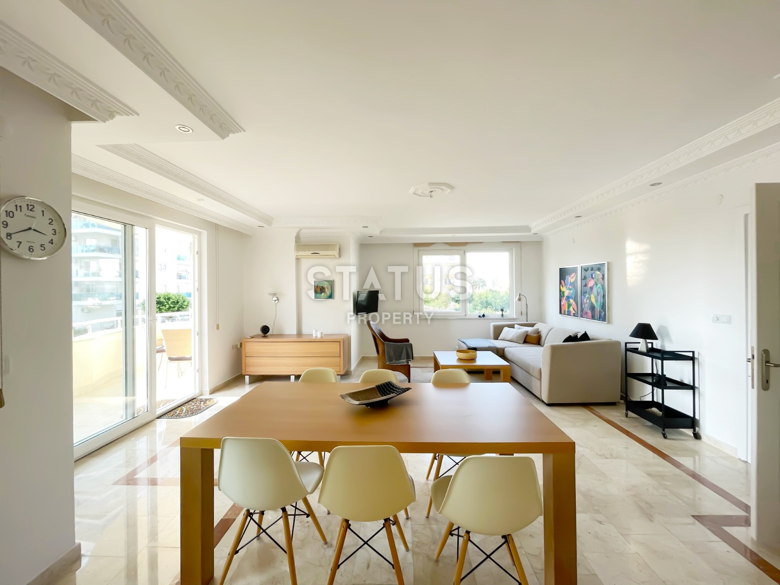 Furnished three-room apartment by the sea 100m from it in Mahmutlar district. 110m2 фото 5