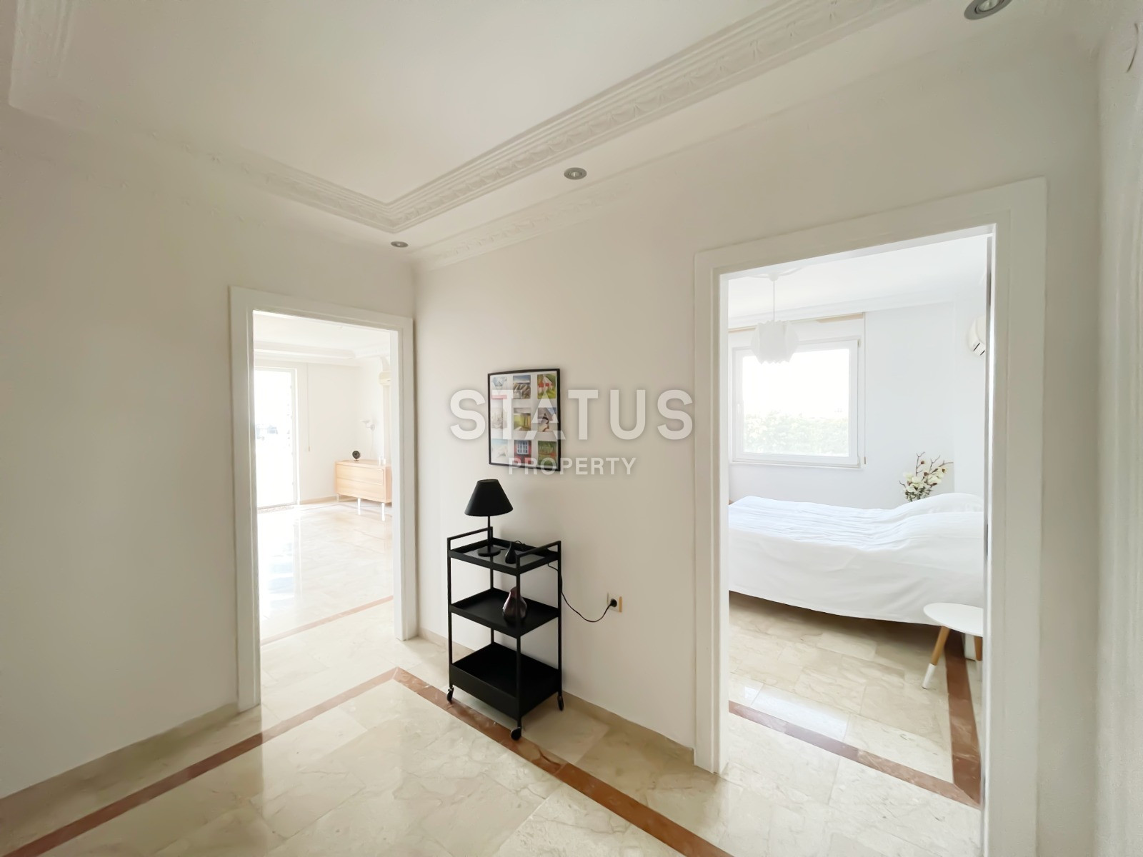 Furnished three-room apartment by the sea 100m from it in Mahmutlar district. 110m2 фото 6