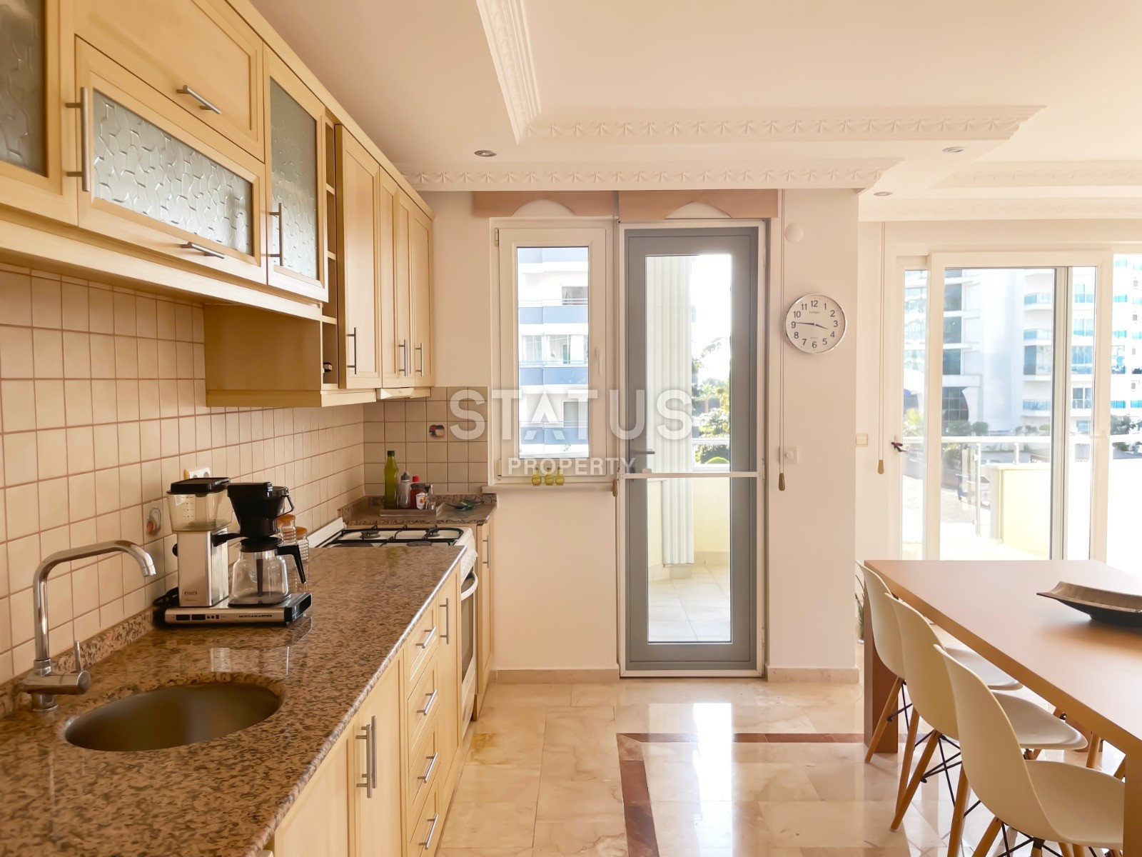 Furnished three-room apartment by the sea 100m from it in Mahmutlar district. 110m2 фото 32