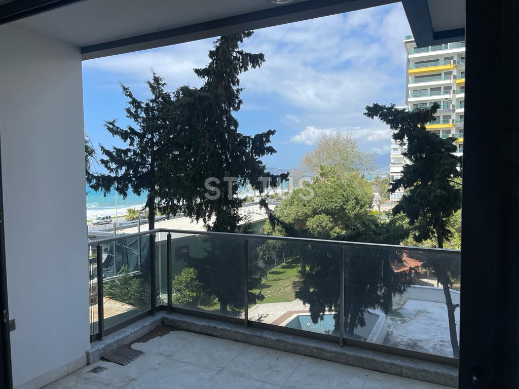 Three-room apartment 2+1 by the sea on the first coastline in Mahmutlar district, 95 m2. фото 12