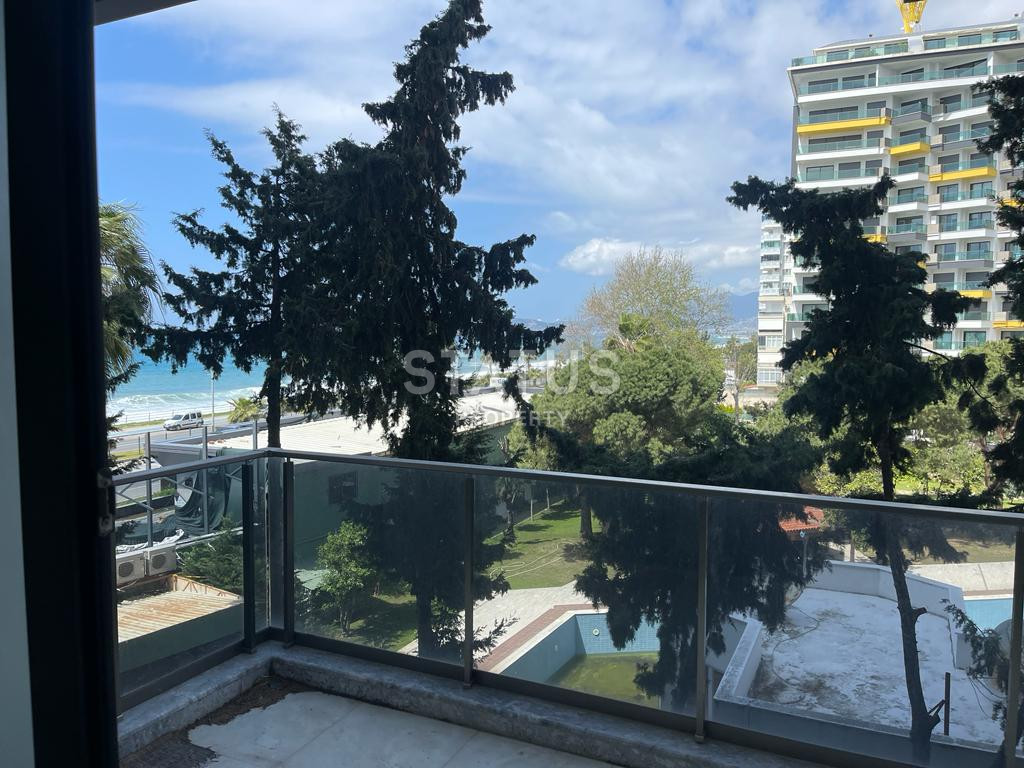 Three-room apartment 2+1 by the sea on the first coastline in Mahmutlar district, 95 m2. фото 15