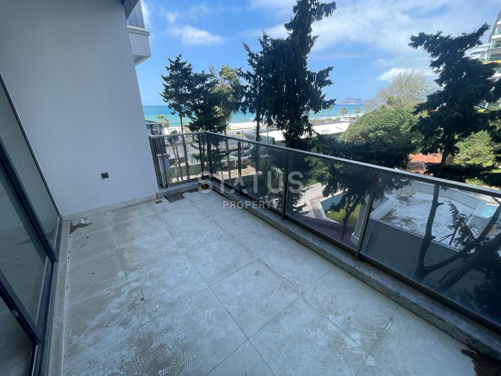 Three-room apartment 2+1 by the sea on the first coastline in Mahmutlar district, 95 m2. фото 18