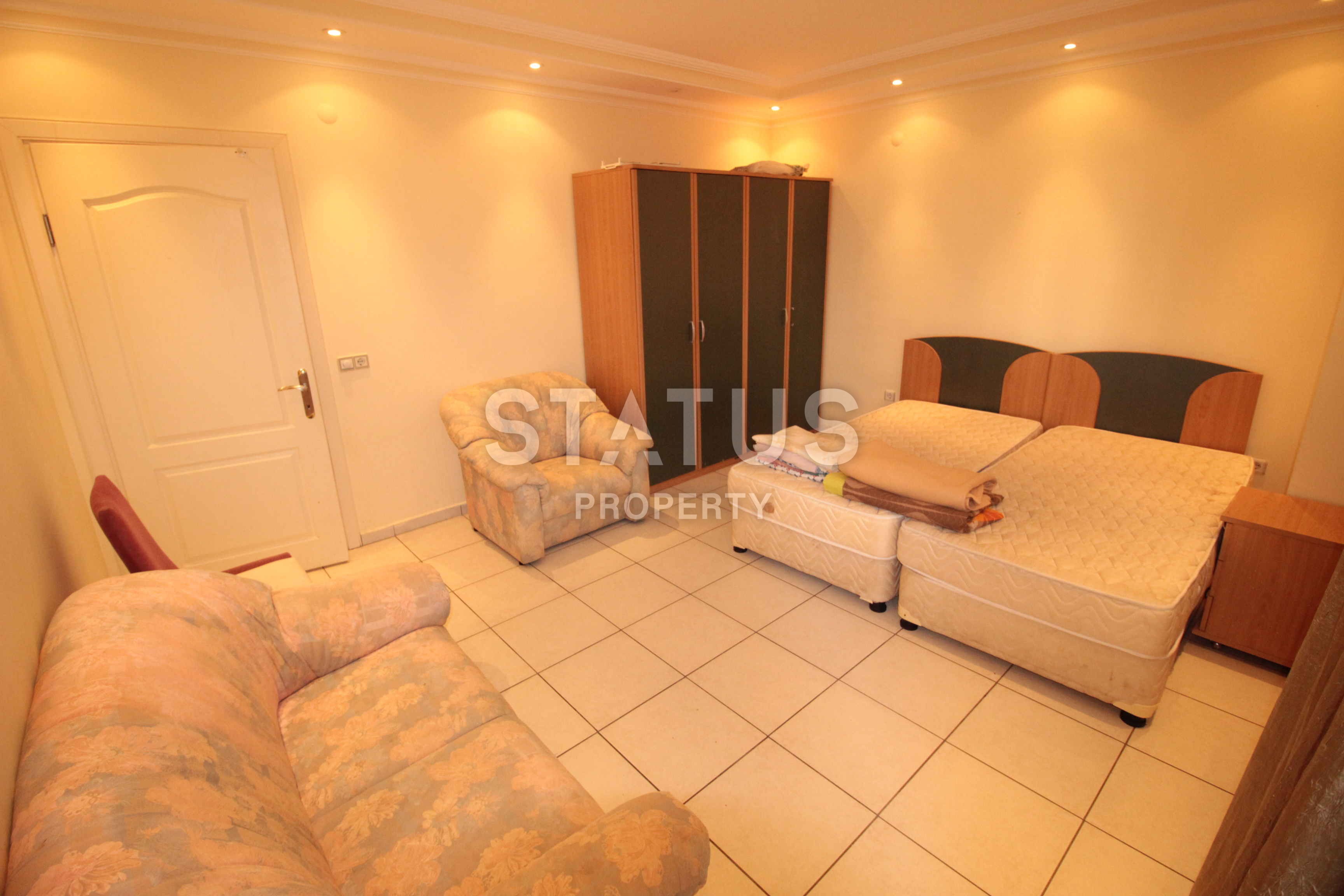 Меблированная трехкомнатная квартира в Обе, 120 м2 фото 16