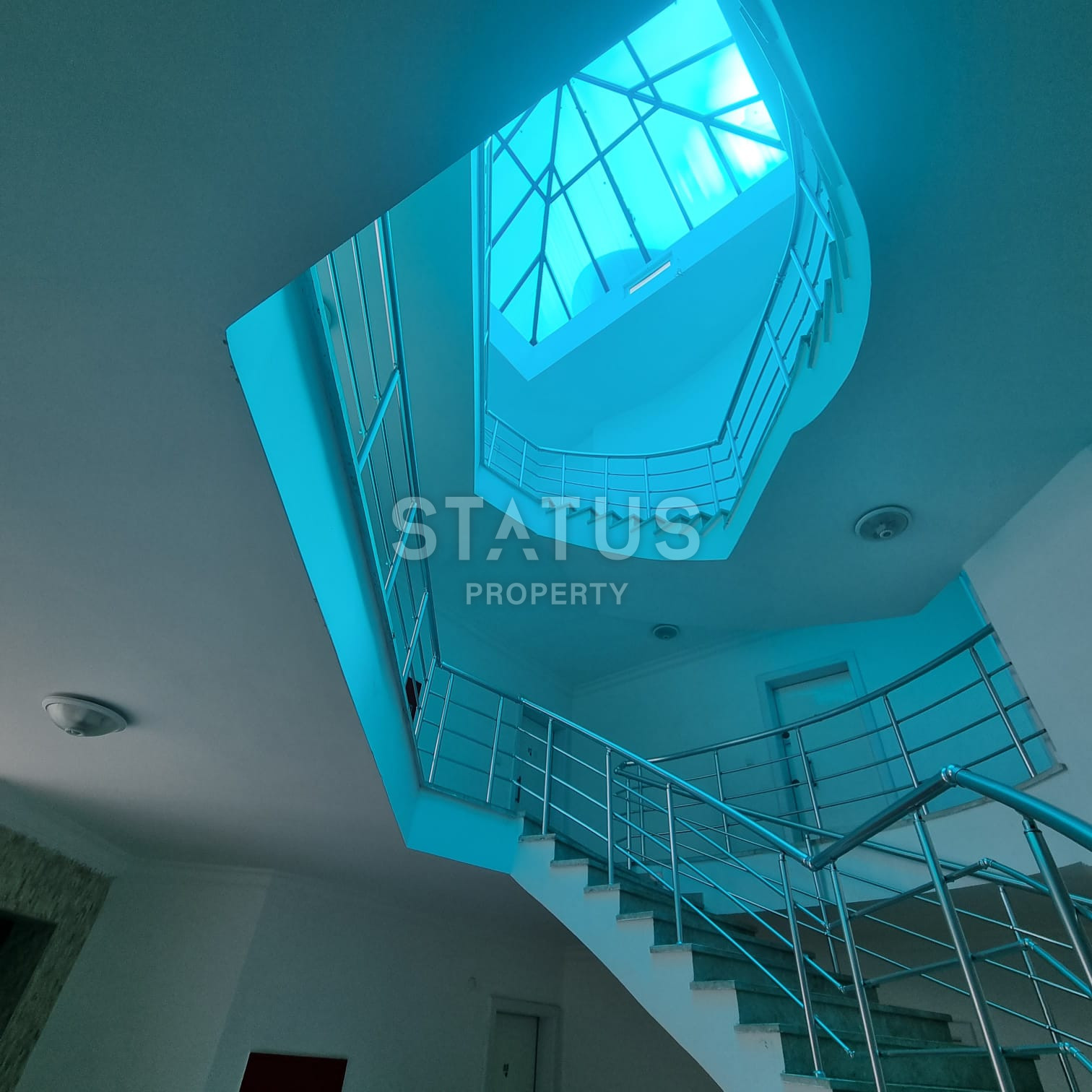 Luxury apartments in OBA, 120m2 фото 9