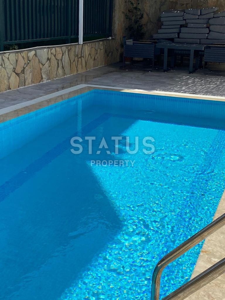 Просторная вилла 3+1 в районе Тепе 200м2 фото 10