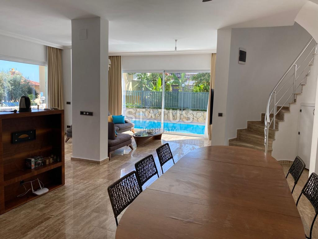 Просторная вилла 3+1 в районе Тепе 200м2 фото 13