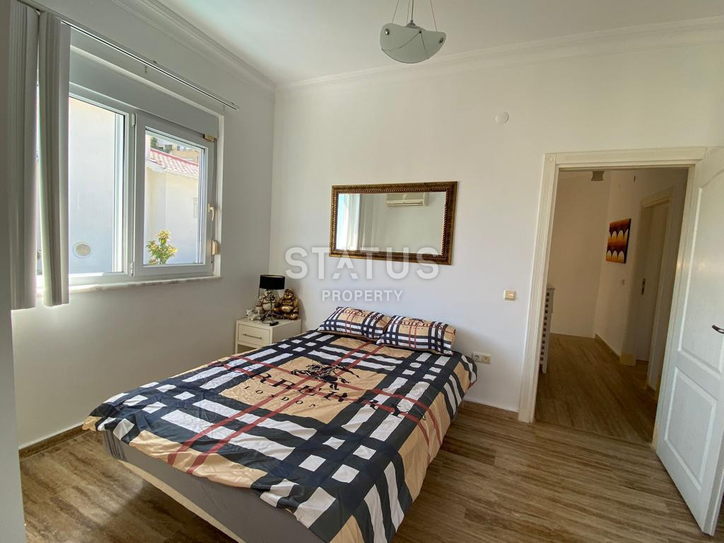 Просторная вилла 3+1 в районе Тепе 200м2 фото 15