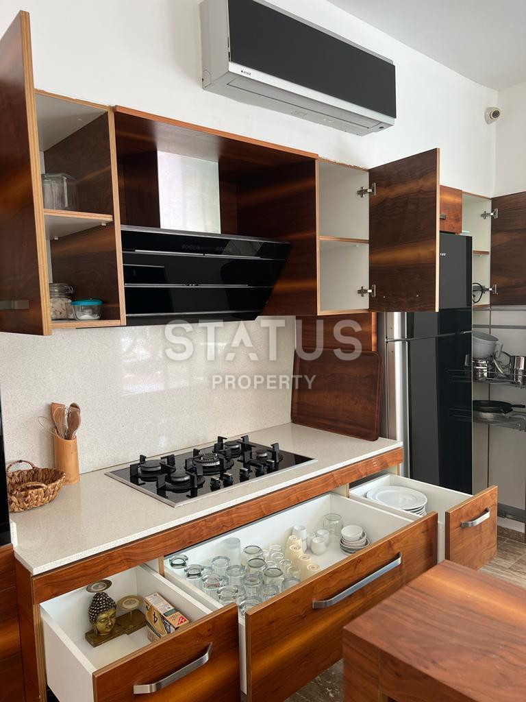 Просторная вилла 3+1 в районе Тепе 200м2 фото 27