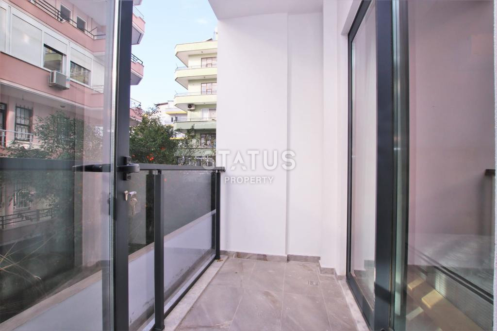 Двухкомнатная квартира с мебелью в новом комплексе в 100 метрах от пляжа в центре Аланьи. 50м2 фото 12