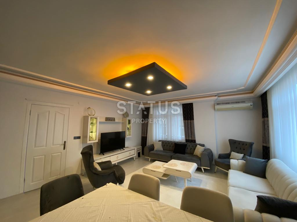 Трехкомнатная квартира с отдельной кухней, 120 м2 фото 3