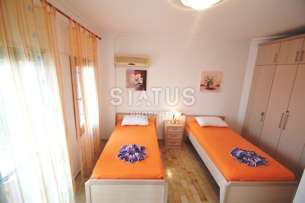 Недорогая вилла у самого берега моря в районе Демирташ фото 6