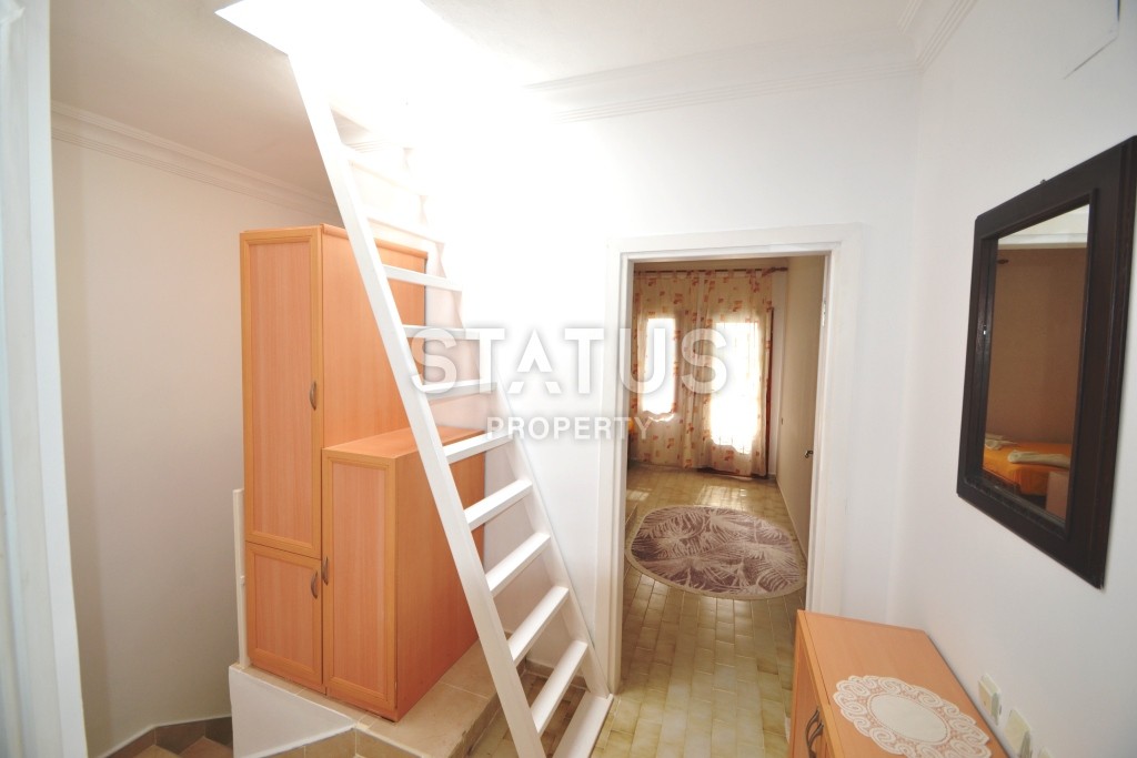 Недорогая вилла у самого берега моря в районе Демирташ фото 9