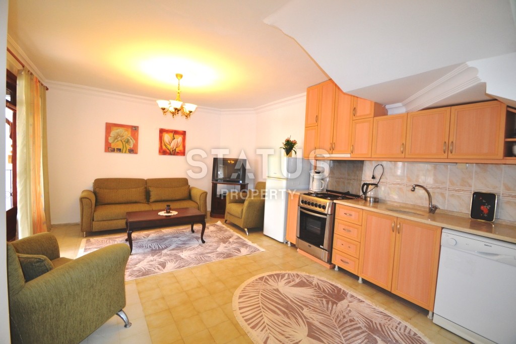 Недорогая вилла у самого берега моря в районе Демирташ фото 10