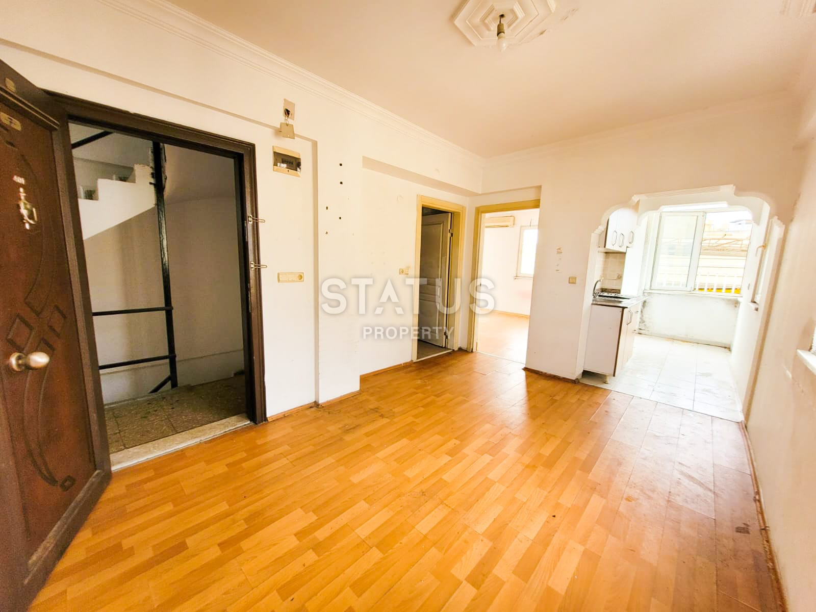 Двухкомнатная квартира с отдельной кухней в центре Аланьи. 60м2 фото 2