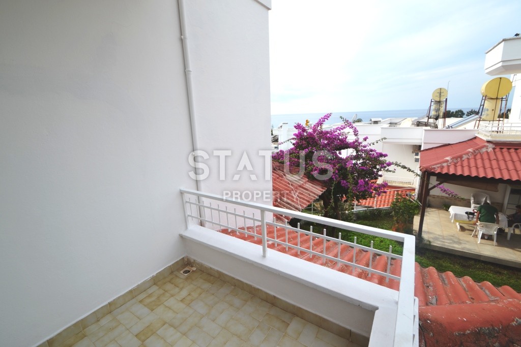 Недорогая вилла у самого берега моря в районе Демирташ фото 12