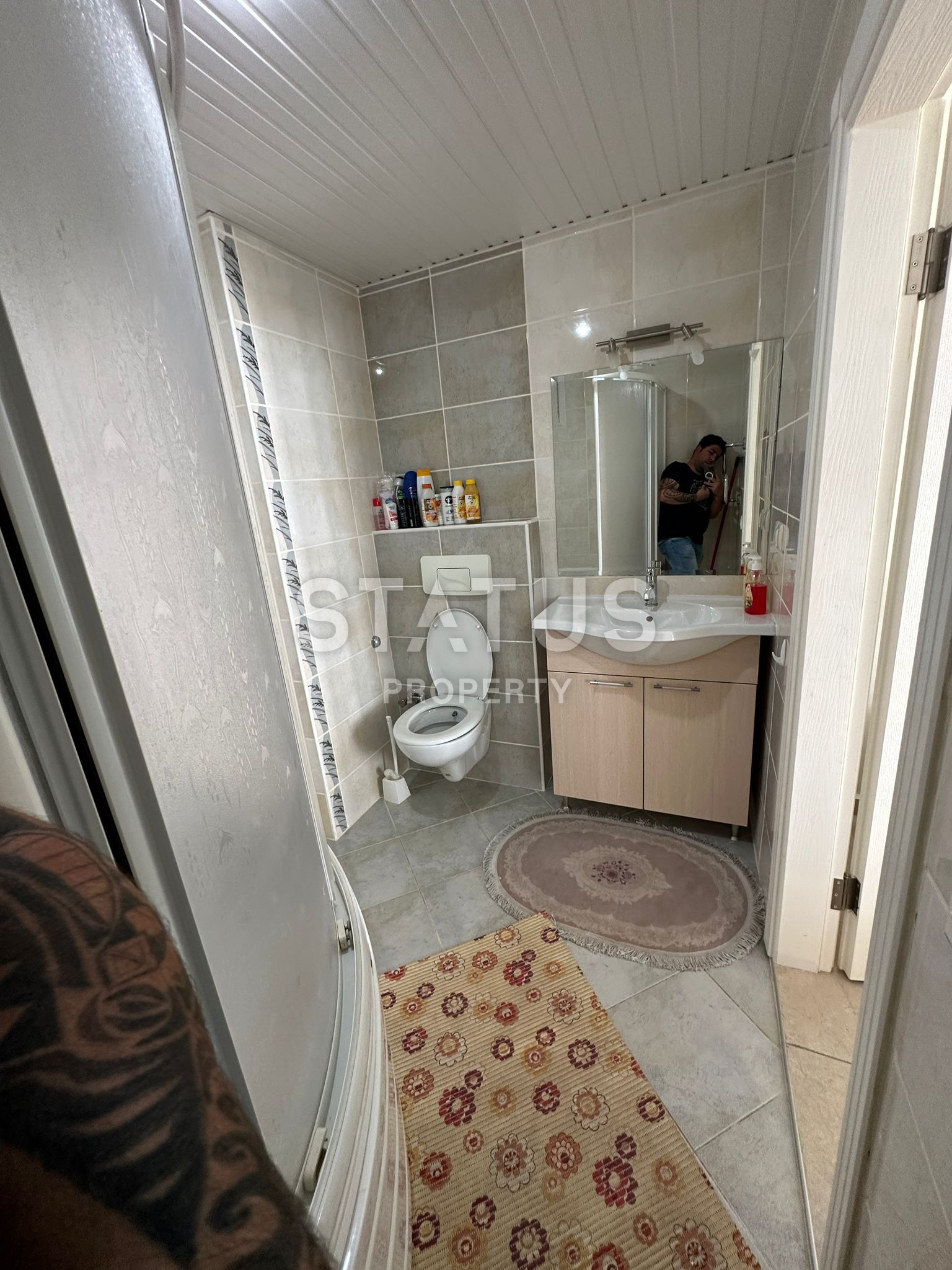 Меблированная трёхкомнатная квартира у моря в районе Тосмур. 138м2. фото 6