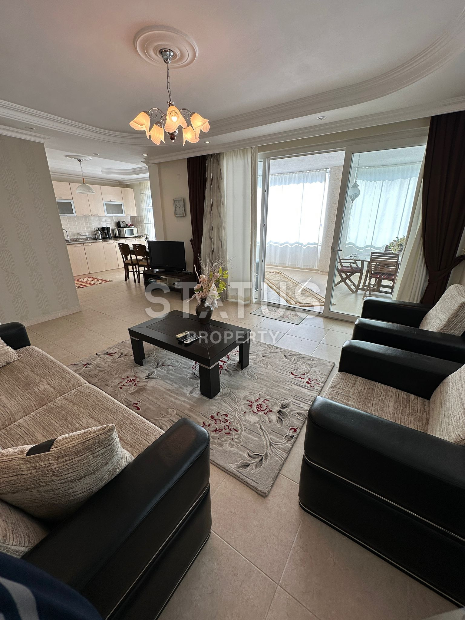 Меблированная трёхкомнатная квартира у моря в районе Тосмур. 138м2. фото 14