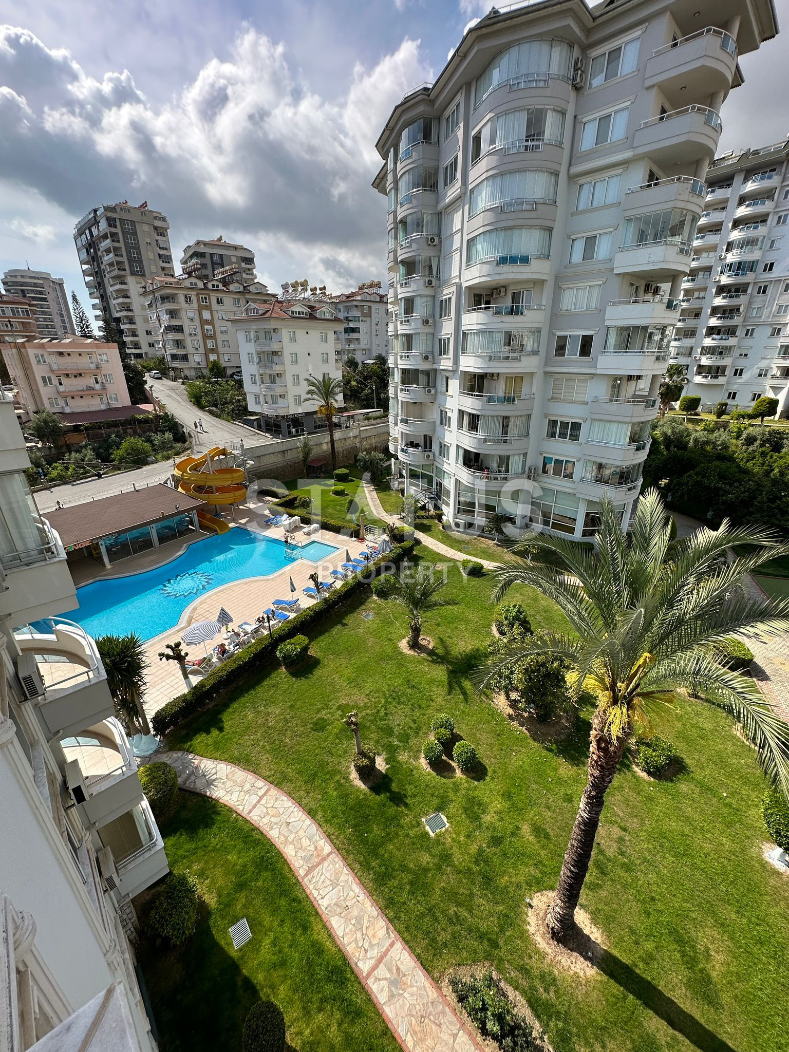 Меблированная трёхкомнатная квартира у моря в районе Тосмур. 138м2. фото 28