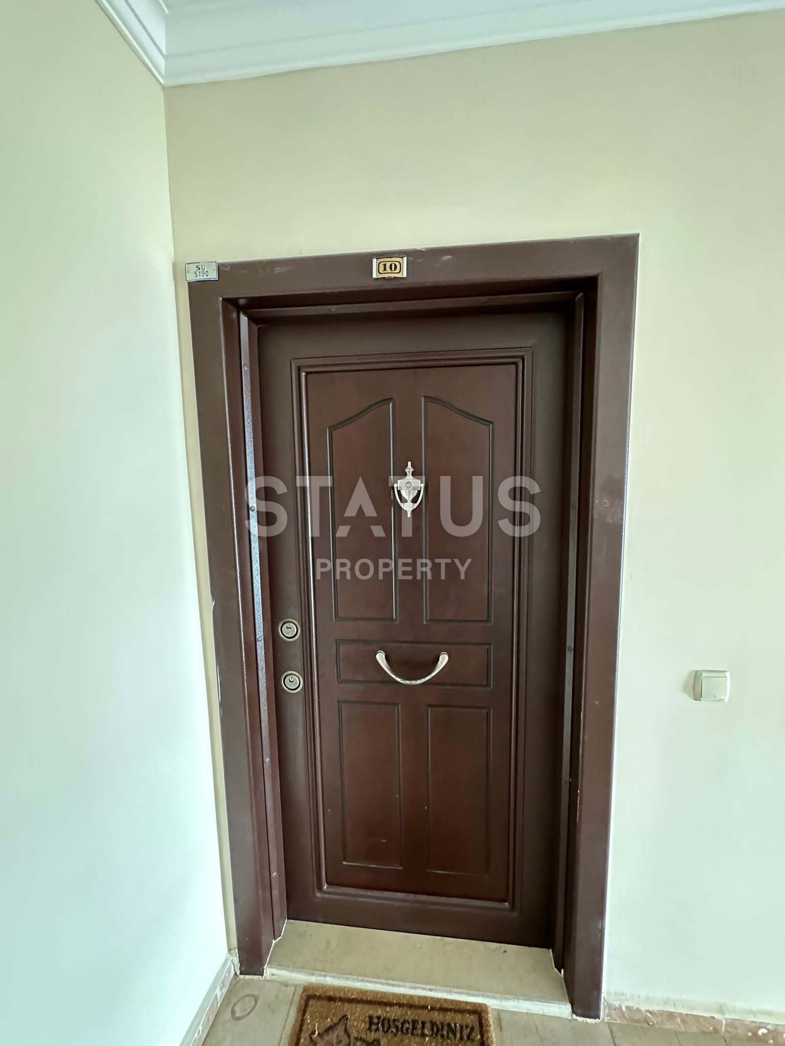 Меблированная трёхкомнатная квартира у моря в районе Тосмур. 138м2. фото 35