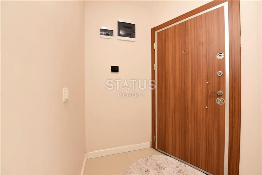 Comfortable three-room apartment by the sea in Tosmur 115m2 фото 4