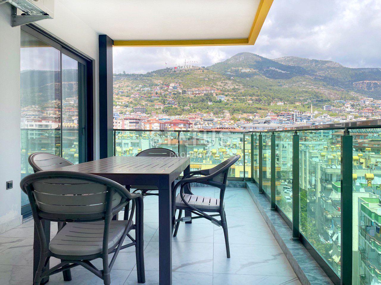 Квартира 2+1 в шикарном комплексе с панорамным видам в центре Алании,100 м2 фото 21