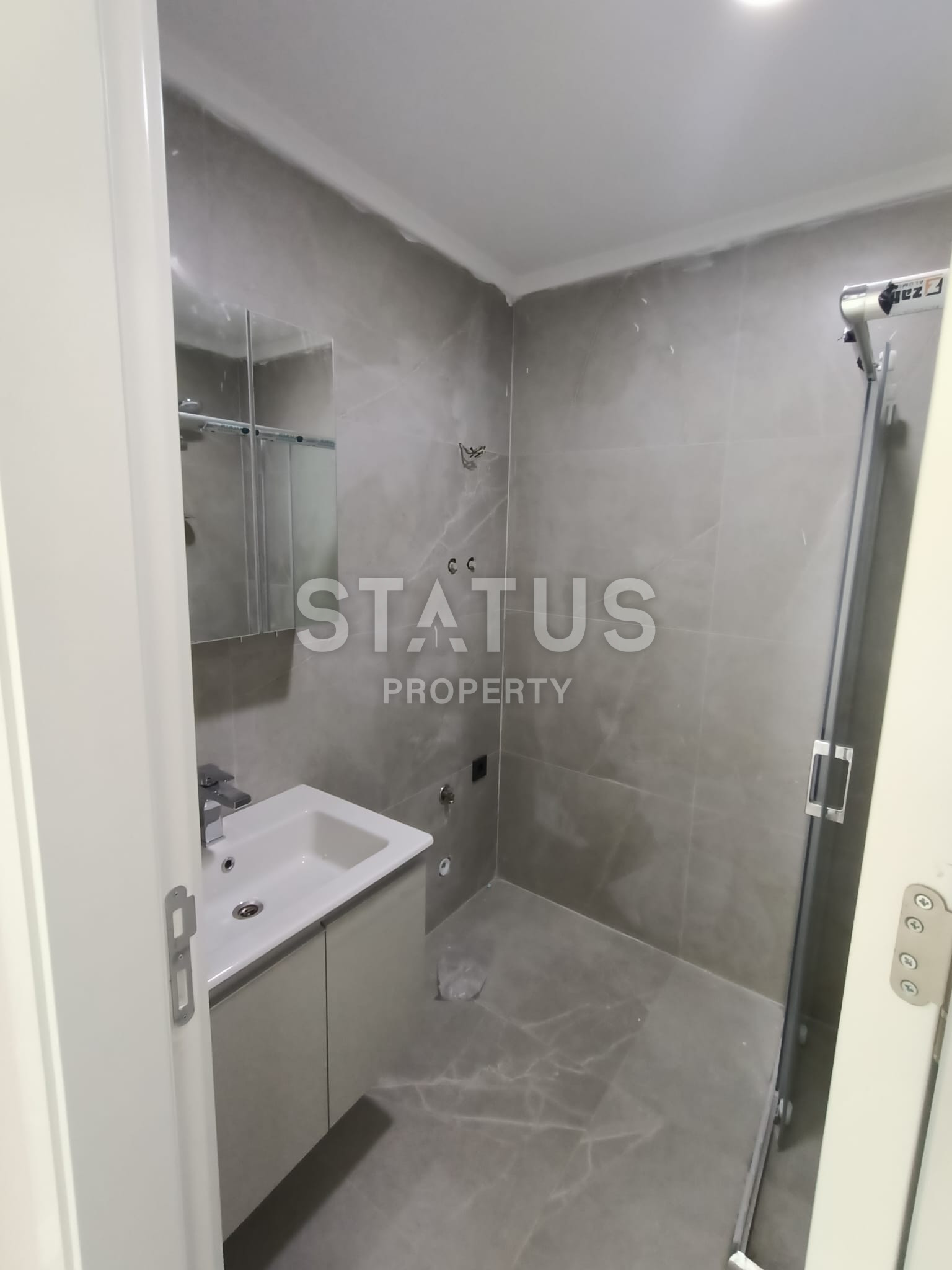 Five new apartments in NEW COMPLEX in Kargicak, 51 m2 фото 5