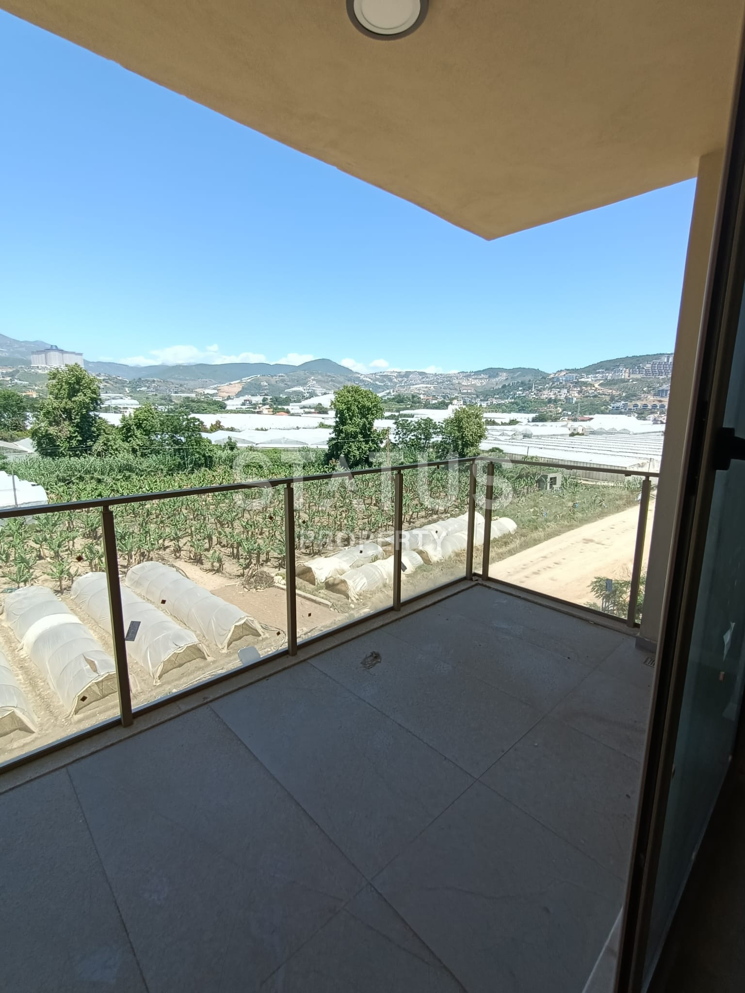 Five new apartments in NEW COMPLEX in Kargicak, 51 m2 фото 9