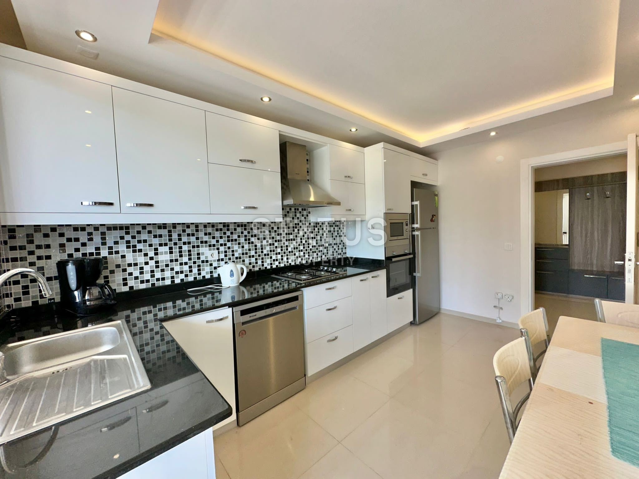 Two-level turnkey duplex 500m from the sea in the Tosmur area. 5+1. 250m2 фото 58