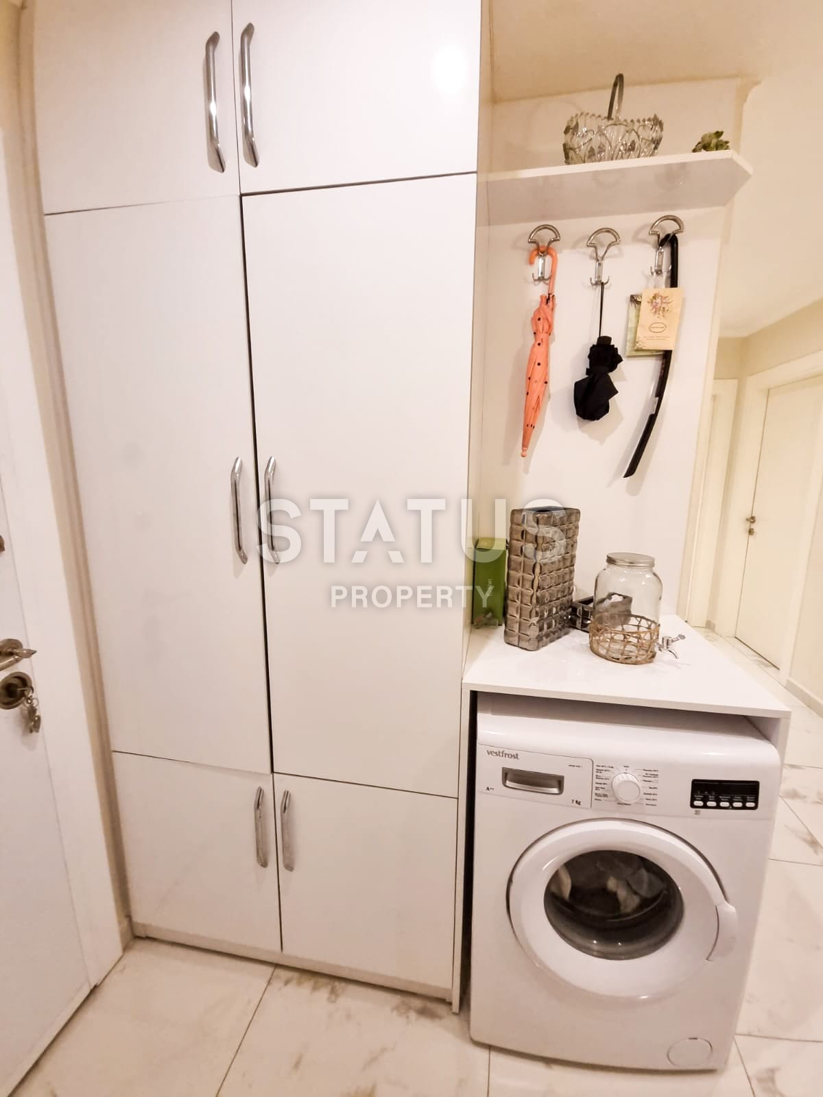 Furnished three-room apartment by the sea in Mahmutlar. 110m2 фото 4