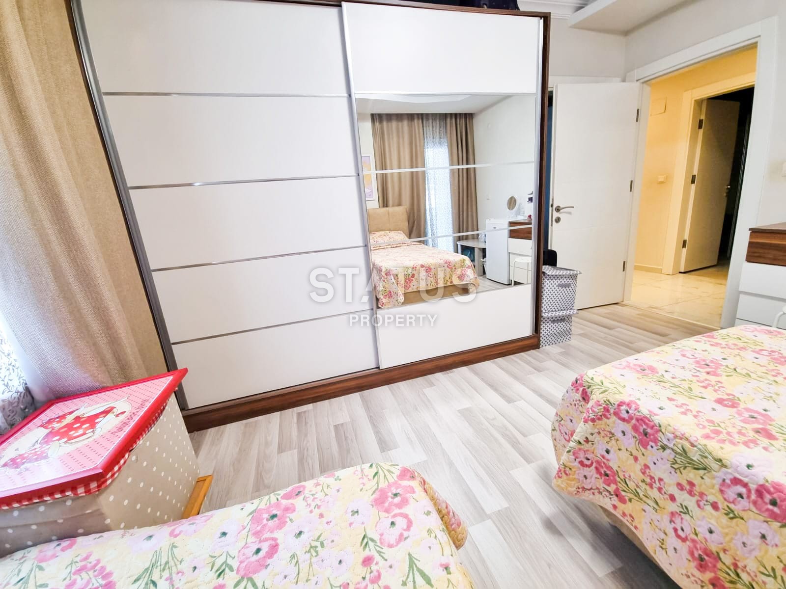 Furnished three-room apartment by the sea in Mahmutlar. 110m2 фото 18