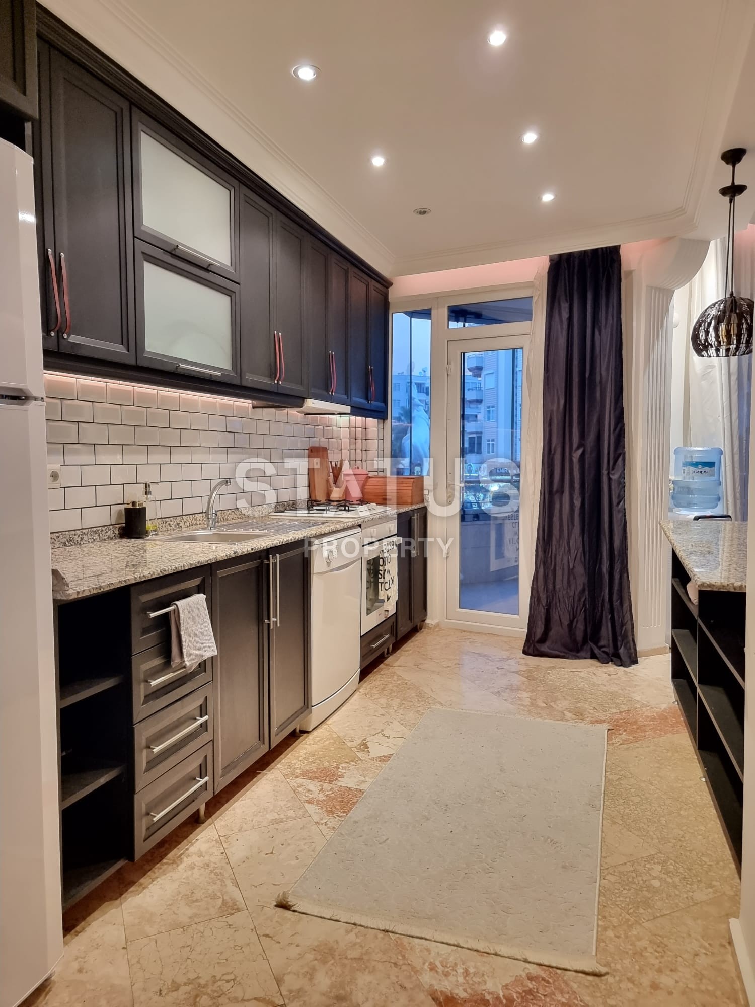 Четырехкомнатная просторная квартира  в районе Махмутлар.140м2 фото 6