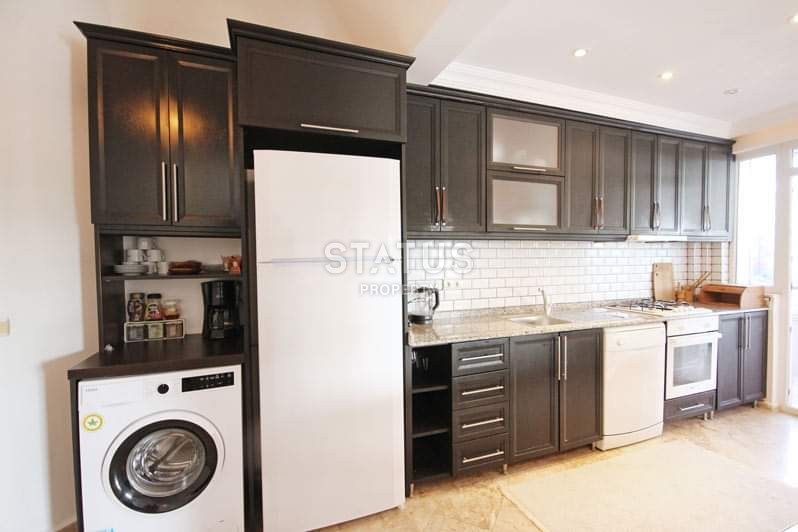 Четырехкомнатная просторная квартира  в районе Махмутлар.140м2 фото 7