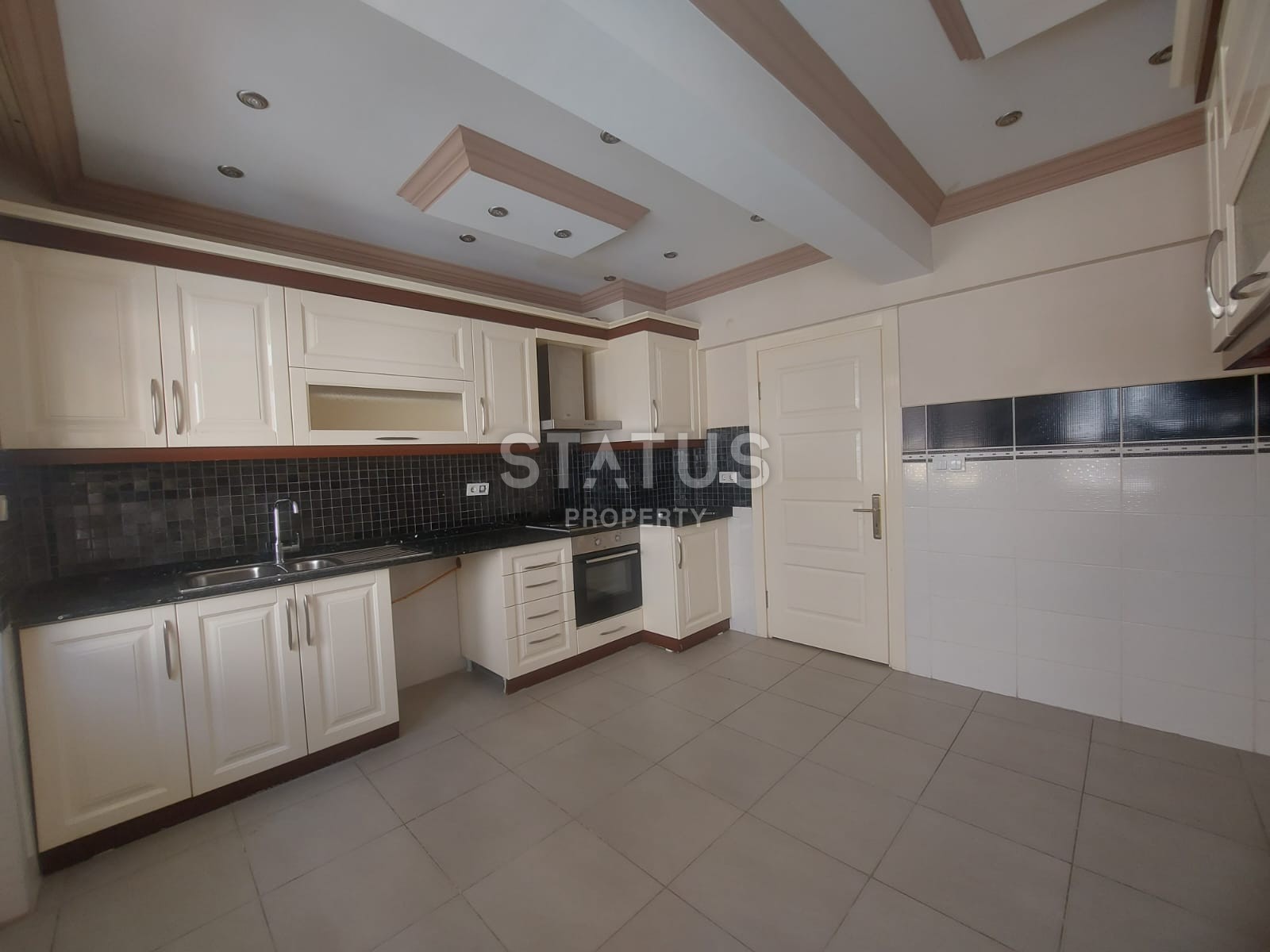 Квартира у моря 2+1 в центре Аланий, 120м2. фото 3