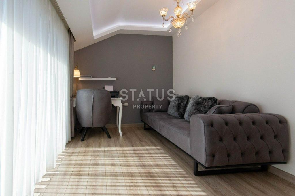 Penthouse 3+1 in an excellent complex near the Tuesday market. District Mahmutlar. фото 7