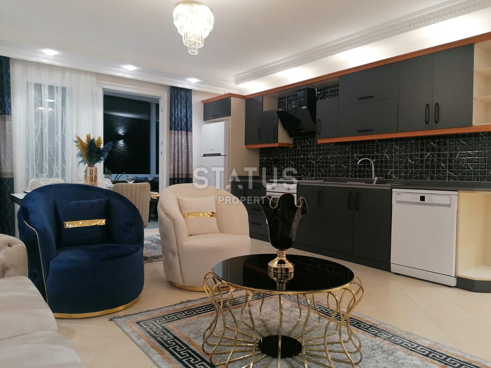 Меблированная трёхкомнатная квартира у моря в районе Махмутлар, 118м2 фото 8